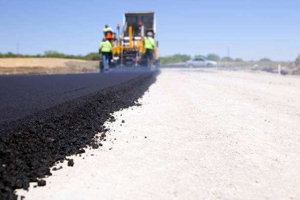 Best Driveway Paving Contractor  in Middleborough Center, MA