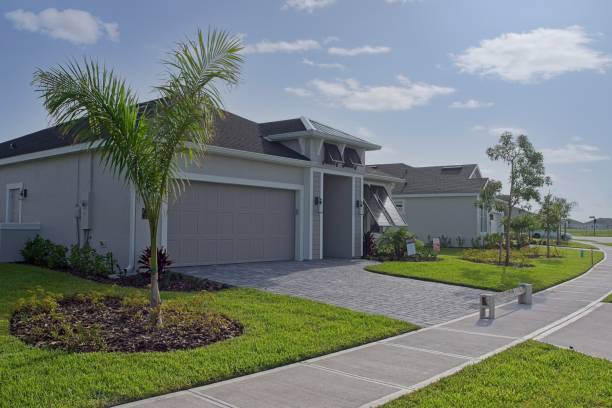 Best Professional Driveway Pavers  in Middleborough Center, MA